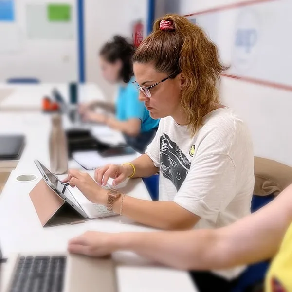 Ofimática: tratamiento de datos, textos y documentación